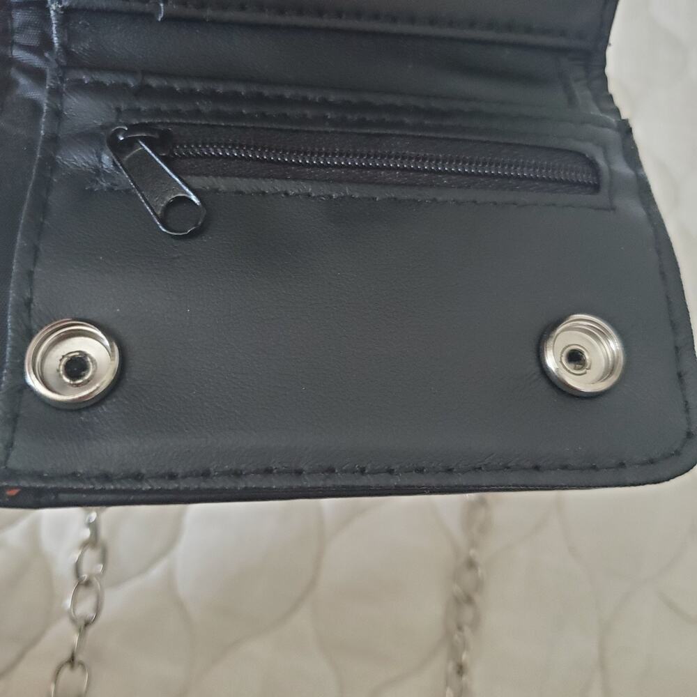 Unbranded Chain Wallet Men's Black & Silver Faux Leather Two Snaps Rocker Biker - Picture 4 of 9